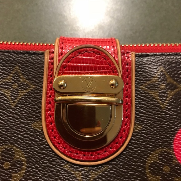 LOUIS VUITTON Lizard Cerises Cherry Pochette - Picture 4 of 6